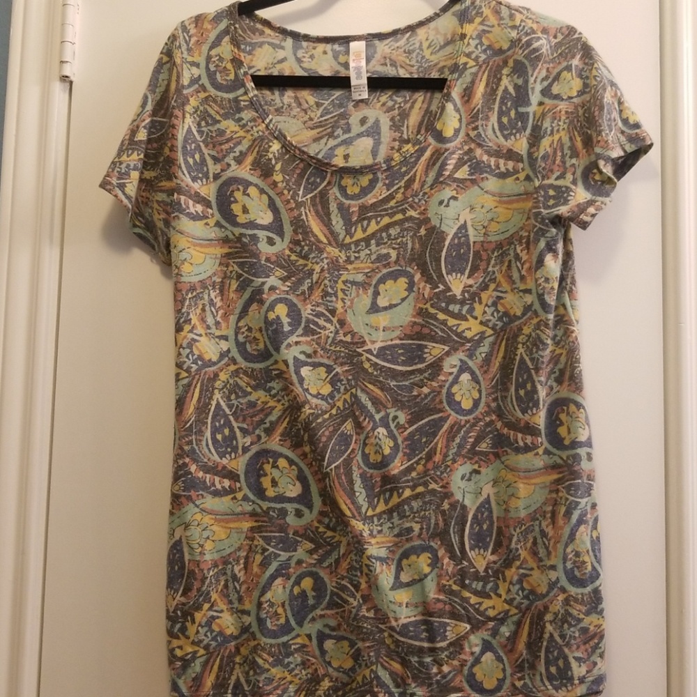 Lularoe Classic Tee